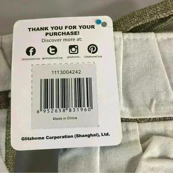 Glitzhome Modern Farmhouse Ruffle and Burlap Design Christmas Stockings Bundle - Picture 4 of 6